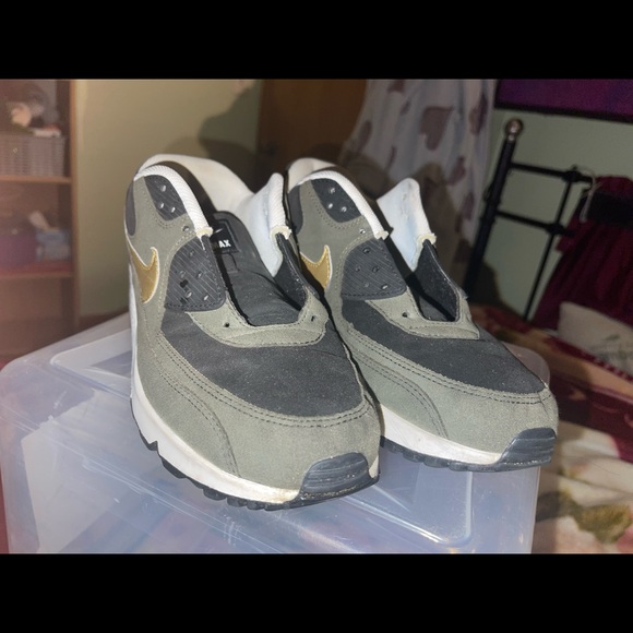 Nike Air Max - Picture 2 of 8